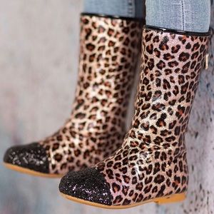 Black and Tan leopard-print boot